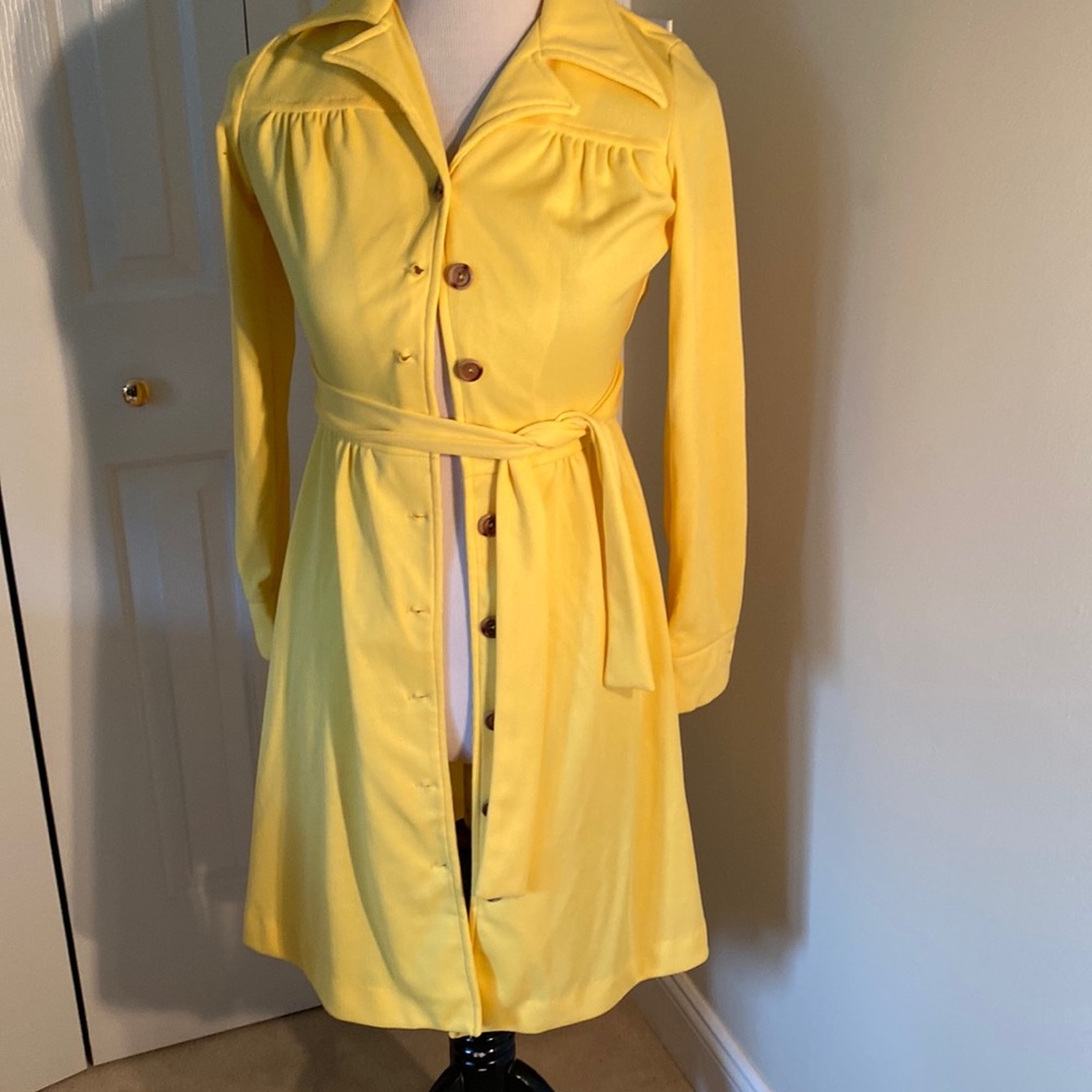Vintage 1990s Yellow Long-Sleeved Dress - Picture 1 of 6